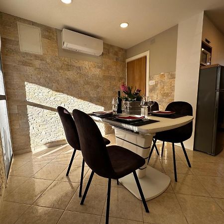 Apartman Veronika Vrsi Exterior photo