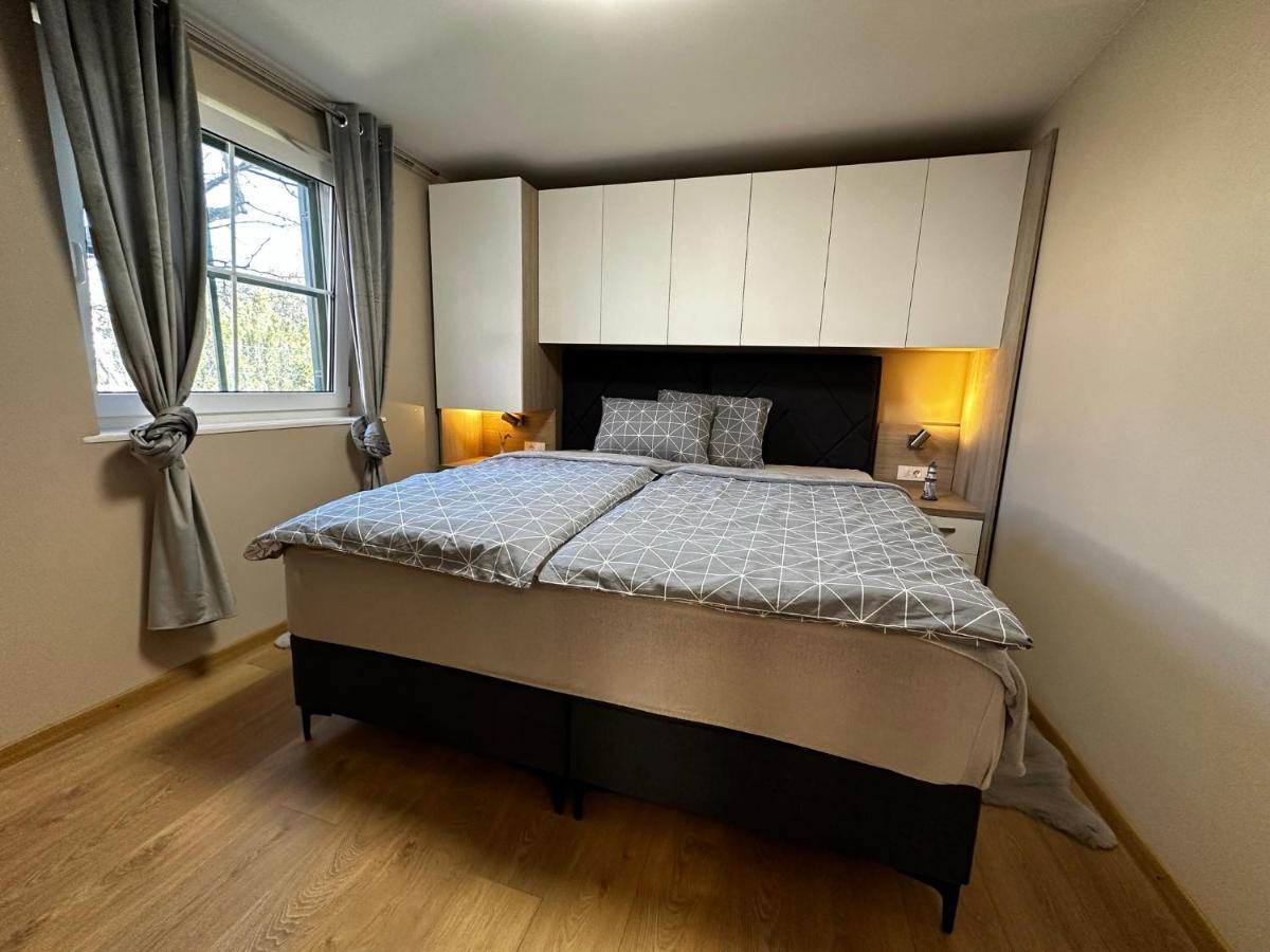Apartman Veronika Vrsi Exterior photo